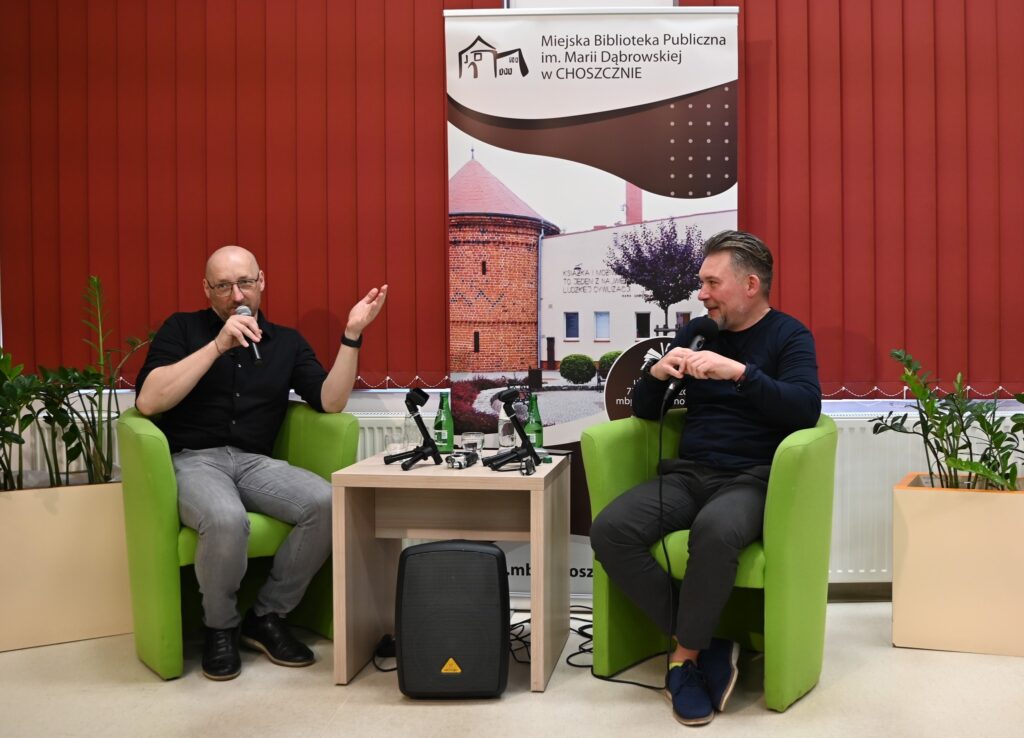 Od lewej siedzą: Marek Stelar i Przemysław Kowalewski.